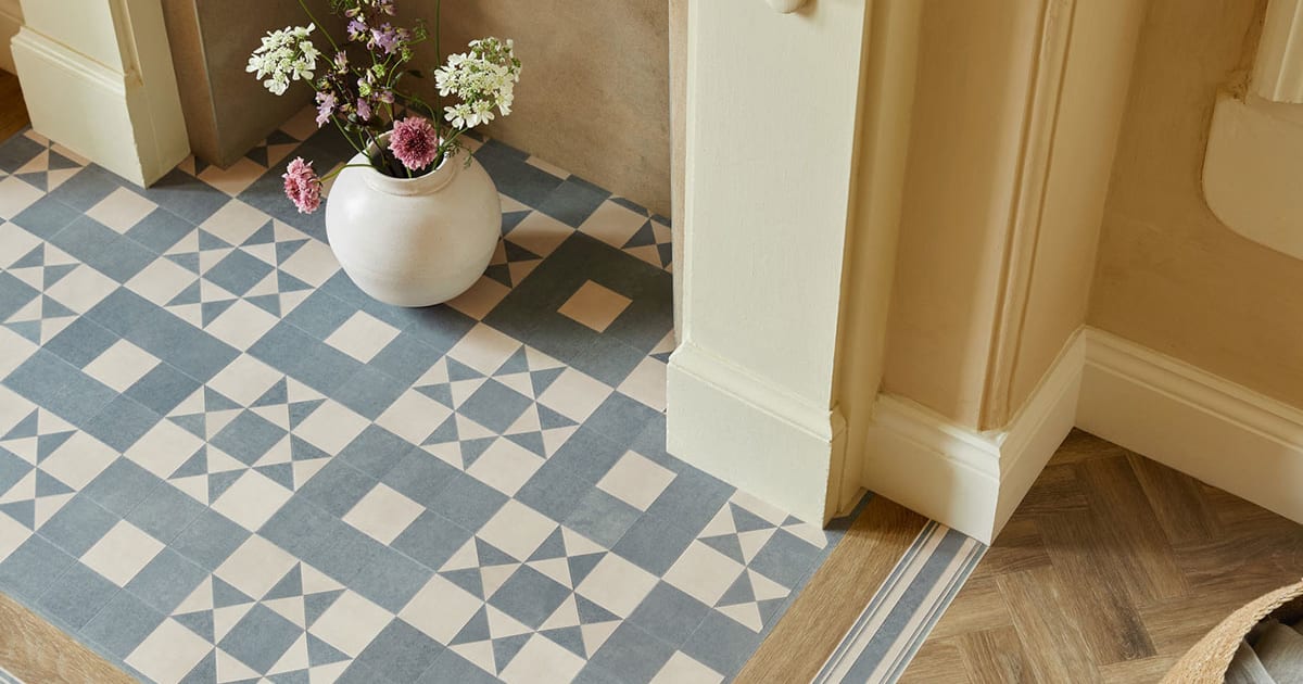 Geo Adelphi | DC490 | Traditional style floor tiles from Amtico